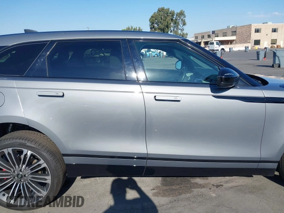 2024 Land Rover Range Rover Velar Dynamic SE with VIN SALYL2EX9RA372092, listed as a IAAI auction lot 40430092 with 6,383 mi miles and . Bid and sale history available at DreamBid. Image 13.