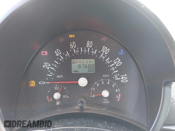 2002 Volkswagen Beetle GLS z VIN 3VWCK21CX2M450876, wystawiony jako IAAI lot #42278970 z przebiegiem 97 590 mil mil oraz . Historia ofert i sprzedaży dostępna na DreamBid. Obrazek 7.