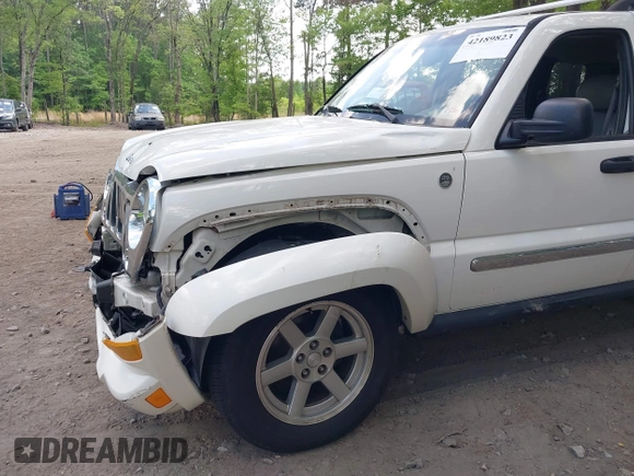 2006 Jeep Liberty Limited with VIN 1J4GL58K06W210025, listed as a IAAI auction lot 42189823 with 211,182 mi miles. Bid and sale history available at carsss.com. Image 12.