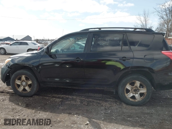 2007 Toyota RAV4 with VIN JTMZD33V976028178, listed as a IAAI auction lot 41923783 with 288,329 mi miles. Bid and sale history available at carsss.com. Image 14.