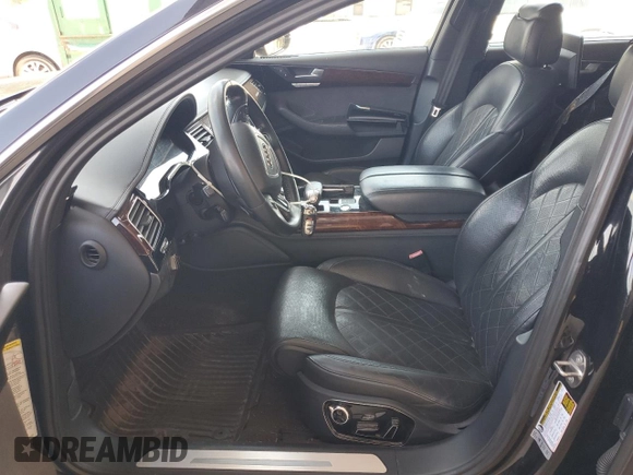2013 Audi A8 4.0L z VIN WAUR2AFD5DN009591, wystawiony jako Copart lot #63635535 z przebiegiem 159 321 mil mil oraz Czysty tytuł • Clean title. Historia ofert i sprzedaży dostępna na DreamBid. Obrazek 7.