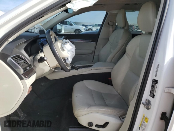 2017 Volvo XC90 Momentum with VIN YV4A22PK8H1155769, listed as a Copart auction lot 49626545 with 121,274 mi miles and Salvage Title. Bid and sale history available at carsss.com. Image 7.