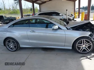 2016 Mercedes-Benz E 400 with VIN WDDKJ6HB6GF328700, listed as a IAAI auction lot 42157340 with 125,183 mi miles and . Bid and sale history available at DreamBid. Image 13.