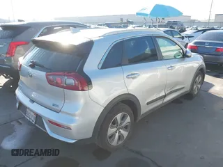 2019 Kia Niro LX with VIN KNDCB3LC1K5256409, listed as a IAAI auction lot 41741415 with 153,360 mi miles. Bid and sale history available at carsss.com. Image 4.