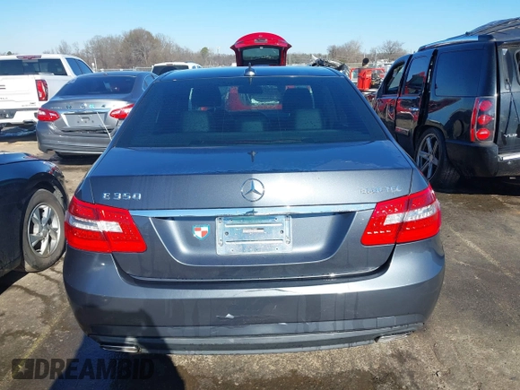 2013 Mercedes-Benz E-Class E 350 Luxury BlueTEC with VIN WDDHF2EB8DA721566, listed as a IAAI auction lot 41252973 with 144,580 mi miles. Bid and sale history available at carsss.com. Image 16.