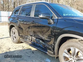 2024 Toyota Highlander LE with VIN 5TDKDRAH6RS051518, listed as a IAAI auction lot 41393093 with 23,305 mi miles and . Bid and sale history available at DreamBid. Image 19.
