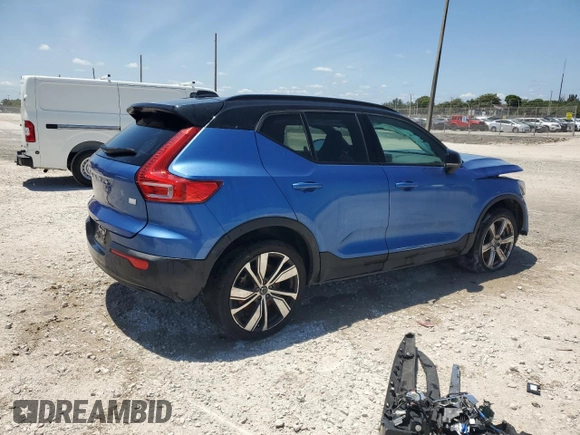 2021 Volvo XC40 z VIN YV4ED3UR2M2558167, wystawiony jako Copart lot #55854265 z przebiegiem 39 601 mil mil oraz Czysty tytuł • Clean title. Historia ofert i sprzedaży dostępna na DreamBid. Obrazek 3.