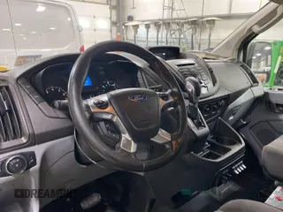 2016 Ford Transit z VIN 1FTYR1YM4GKB55543, wystawiony jako IAAI lot #42504585 z przebiegiem 104 991 mil mil oraz . Historia ofert i sprzedaży dostępna na DreamBid. Obrazek 17.