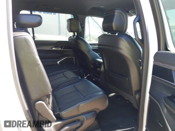 2023 Jeep Wagoneer Series II with VIN 1C4SJSBP3PS549170, listed as a IAAI auction lot 42227368 with 45,902 mi miles and . Bid and sale history available at DreamBid. Image 8.
