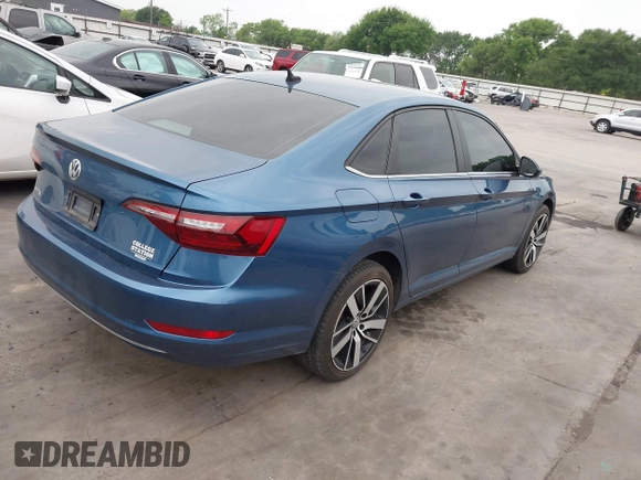2020 Volkswagen Jetta S z VIN 3VWN57BU4LM048390, wystawiony jako IAAI lot #41946185 z przebiegiem 94 140 mil mil oraz . Historia ofert i sprzedaży dostępna na DreamBid. Obrazek 4.