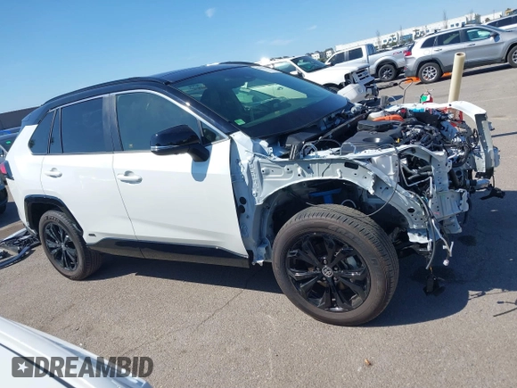 2024 Toyota RAV4 Hybrid XSE with VIN JTME6RFV3RD549984, listed as a IAAI auction lot 41861868 with 8,742 mi miles. Bid and sale history available at carsss.com. Image 14.