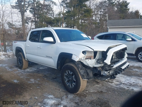 2023 Toyota Tacoma 4WD SR with VIN 3TMCZ5ANXPM599135, listed as a IAAI auction lot 41442577 with 26,901 mi miles. Bid and sale history available at carsss.com. Image 1.