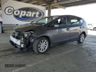 2014 Toyota Prius Two with VIN JTDZN3EU6EJ004061, listed as a Copart auction lot 59806265 with 9,495 mi miles and Salvage title. Bid and sale history available at DreamBid. Image 1.