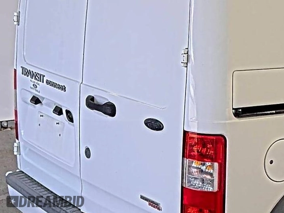 2013 Ford Transit Connect XLT z VIN NM0LS7BN2DT141131, wystawiony jako IAAI lot #42571503 z przebiegiem 151 903 mil mil oraz . Historia ofert i sprzedaży dostępna na DreamBid. Obrazek 2.