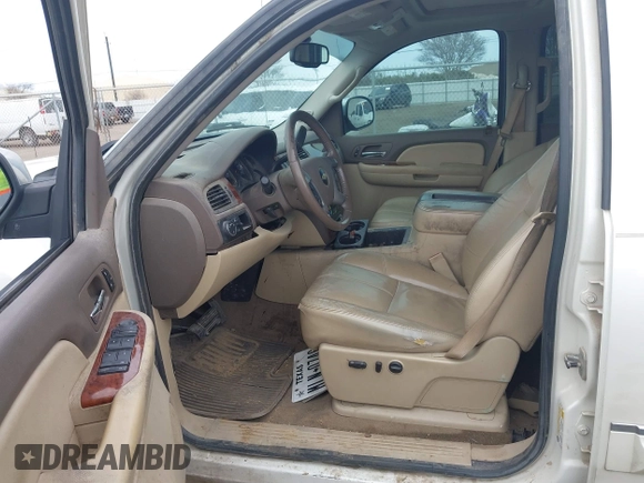 2009 Chevrolet Silverado 1500 with VIN 3GCEC33J79G169282, listed as a IAAI auction lot 41387505 with 243,182 mi miles and . Bid and sale history available at DreamBid. Image 5.