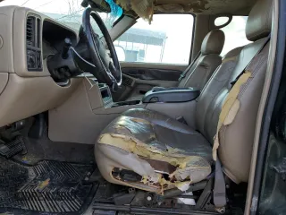 2003 Chevrolet Avalanche with VIN 3GNEC13T43G277069, listed as a Copart auction lot 75266144 with 276,750 mi miles and Salvage Title. Bid and sale history available at carsss.com. Image 7.
