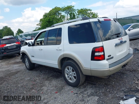 2006 Ford Explorer Eddie Bauer с VIN 1FMEU74E06UA86609, выставлен на аукционе IAAI как лот 42393808 с пробегом Не указан миль и . История ставок и продаж доступна на DreamBid. Изображение 3.