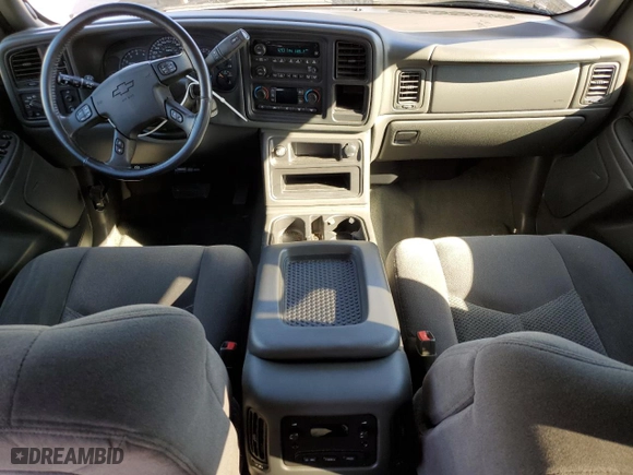 2006 Chevrolet Silverado 2500HD Work Truck with VIN 1GCHK23296F135960, listed as a Copart auction lot 46772585 with 77,046 mi miles and Salvage Title. Bid and sale history available at carsss.com. Image 8.