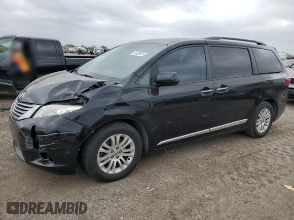 2015 Toyota Sienna XLE with VIN 5TDYK3DC5FS686559, listed as a Copart auction lot 51450425 with 208,964 mi miles and Salvage Title. Bid and sale history available at carsss.com. Image 1.