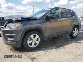 2019 Jeep Compass Latitude w/Sun/Wheel Pkg with VIN 3C4NJCBB6KT699854, listed as a Copart auction lot 48967185 with 17,666 mi miles and Salvage Title. Bid and sale history available at carsss.com. Image 1.