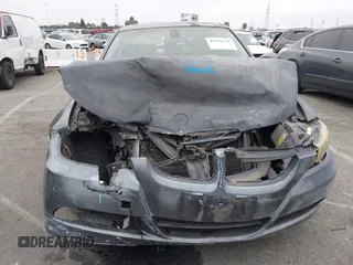2006 BMW 3 Series 325i with VIN WBAVB13596PT09847, listed as a IAAI auction lot 42444103 with 215,179 mi miles and . Bid and sale history available at DreamBid. Image 6.