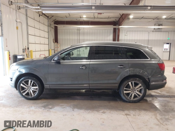 2014 Audi Q7 3.0T Premium Plus with VIN WA1LGAFE7ED004302, listed as a IAAI auction lot 41793547 with 157,351 mi miles. Bid and sale history available at carsss.com. Image 14.