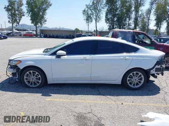 2019 Ford Fusion SE with VIN 3FA6P0HD3KR201350, listed as a IAAI auction lot 41988519 with 46,105 mi miles and . Bid and sale history available at carsss.com. Image 15.