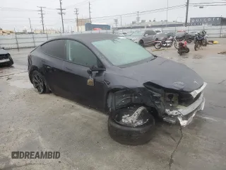 2024 Tesla Model Y with VIN 7SAYGDED1RF098054, listed as a Copart auction lot 44072195 with 16,085 mi miles and Salvage Title. Bid and sale history available at DreamBid. Image 4.