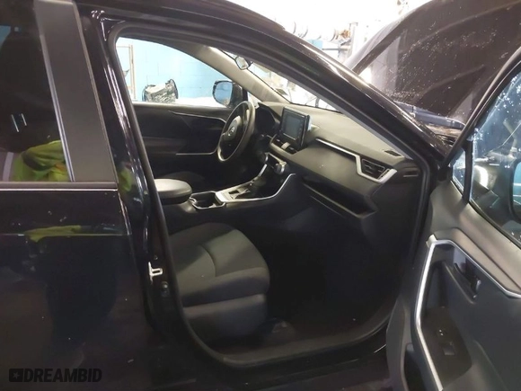 2019 Toyota RAV4 LE with VIN 2T3F1RFV4KC054321, listed as a IAAI auction lot 41554890 with 53,983 mi miles. Bid and sale history available at carsss.com. Image 5.