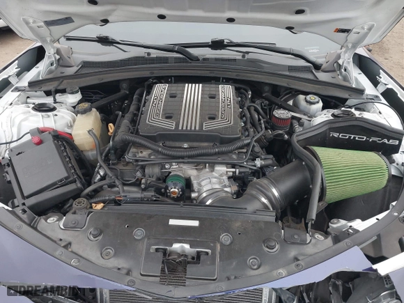 2019 Chevrolet Camaro ZL1 with VIN 1G1FK1R68K0144103, listed as a IAAI auction lot 41165256 with 33,563 mi miles. Bid and sale history available at carsss.com. Image 10.