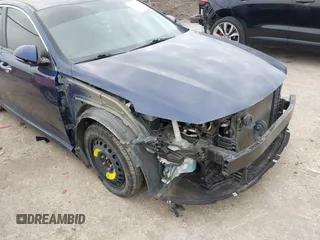 2018 Kia Optima S z VIN 5XXGT4L3XJG188920, wystawiony jako IAAI lot #41433493 z przebiegiem 129 639 mil mil oraz . Historia ofert i sprzedaży dostępna na DreamBid. Obrazek 6.