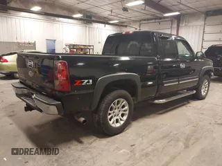 2003 Chevrolet Silverado 1500 with VIN 2GCEK19V231238686, listed as a IAAI auction lot 42107363 with 326,361 mi miles and . Bid and sale history available at DreamBid. Image 4.