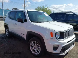 2023 Jeep Renegade Latitude with VIN ZACNJDB18PPP67161, listed as a IAAI auction lot 41954150 with 21,151 mi miles and . Bid and sale history available at carsss.com. Image 1.