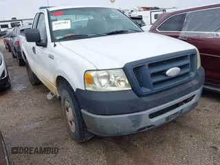 2007 Ford F-150 XL with VIN 1FTRF12247NA73976, listed as a IAAI auction lot 41697981 with 62,622 mi miles. Bid and sale history available at carsss.com. Image 1.