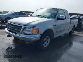 2001 Ford F-150 XL с VIN 1FTRX17L21NA88319, выставлен на аукционе IAAI как лот 41476671 с пробегом Не указан миль и . История ставок и продаж доступна на DreamBid. Изображение 2.