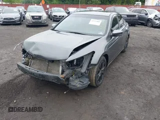 2012 Honda Accord EX-L z VIN 1HGCP3F82CA011928, wystawiony jako IAAI lot #42522409 z przebiegiem 203 181 mil mil oraz . Historia ofert i sprzedaży dostępna na DreamBid. Obrazek 6.
