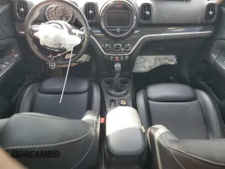 2018 MINI Countryman Cooper S with VIN WMZYT3C39J3E00076, listed as a Copart auction lot 82744654 with 96,632 mi miles and Salvage Title. Bid and sale history available at carsss.com. Image 8.