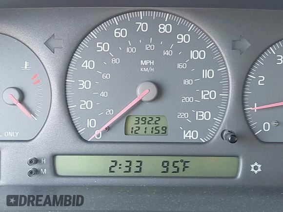 1998 Volvo V70 GLT with VIN YV1LW5676W2400102, listed as a IAAI auction lot 42654549 with 121,159 mi miles and . Bid and sale history available at DreamBid. Image 15.