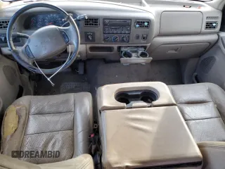 2001 Ford Super Duty F-250 XL with VIN 1FTNW21S71EB38509, listed as a Copart auction lot 81579944 with 204,707 mi miles and Salvage Title. Bid and sale history available at carsss.com. Image 8.