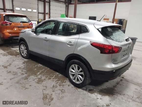 2018 Nissan Rogue Sport SV with VIN JN1BJ1CR7JW258538, listed as a IAAI auction lot 41835176 with 121,094 mi miles. Bid and sale history available at carsss.com. Image 3.