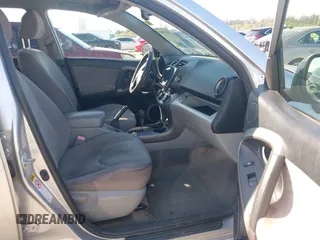 2007 Toyota RAV4 with VIN JTMBK33V476016205, listed as a IAAI auction lot 41685885 with 224,811 mi miles. Bid and sale history available at carsss.com. Image 5.