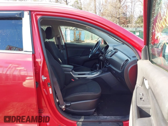 2014 Kia Sportage EX с VIN KNDPCCAC2E7643335, выставлен на аукционе IAAI как лот 41566421 с пробегом 113 558 миль миль и . История ставок и продаж доступна на DreamBid. Изображение 5.