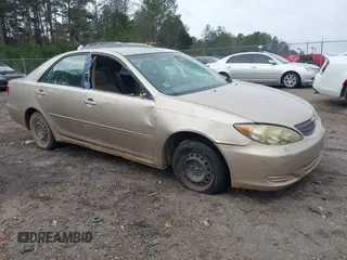 2006 Toyota Camry STD z VIN 4T1BE32K96U137123, wystawiony jako IAAI lot #41487226 z przebiegiem 229 504 mil mil oraz . Historia ofert i sprzedaży dostępna na DreamBid. Obrazek 1.