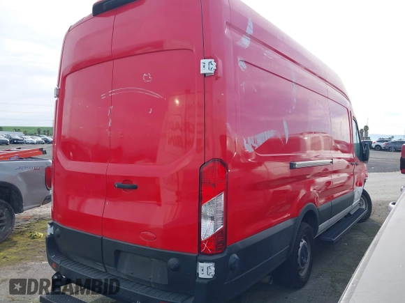 2023 Ford Transit Cargo with VIN 1FTBW3X85PKB46431, listed as a IAAI auction lot 40953719 with 17,997 mi miles. Bid and sale history available at carsss.com. Image 4.