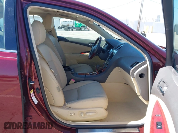 2008 Lexus ES 330 with VIN JTHBJ46G282157996, listed as a IAAI auction lot 42510114 with 70,549 mi miles and . Bid and sale history available at DreamBid. Image 5.