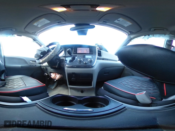 2018 Toyota Sienna LE Auto Access Seat with VIN 5TDKZ3DC6JS937924, listed as a IAAI auction lot 42000189 with 91,188 mi miles. Bid and sale history available at carsss.com. Image 19.