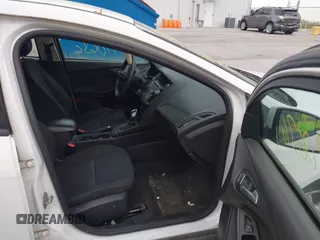 2015 Ford Focus SE with VIN 1FADP3F23FL255584, listed as a IAAI auction lot 41990636 with 151,389 mi miles. Bid and sale history available at carsss.com. Image 5.