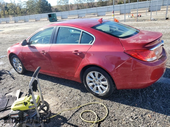 2013 Buick Regal with VIN 2G4GR5ER7D9133130, listed as a Copart auction lot 82156224 with 106,212 mi miles and Salvage Title. Bid and sale history available at carsss.com. Image 2.