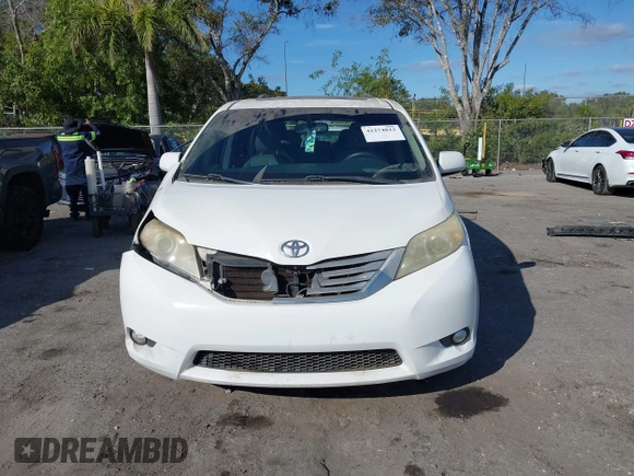 2012 Toyota Sienna XLE AAS with VIN 5TDYK3DC0CS254294, listed as a IAAI auction lot 41274822 with 135,135 mi miles and . Bid and sale history available at carsss.com. Image 13.