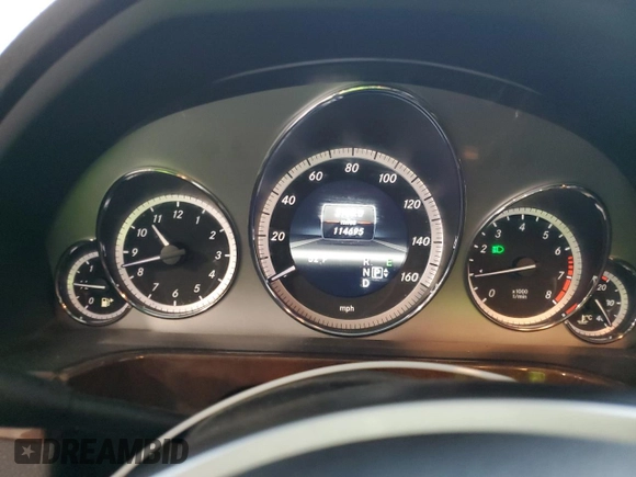 2013 Mercedes-Benz E 350 Luxury with VIN WDDHF5KB8DA745291, listed as a Copart auction lot 80461614 with 114,695 mi miles and Salvage Title. Bid and sale history available at DreamBid. Image 9.